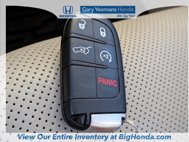 Used 2021 Jeep Grand Cherokee Summit AWD/4WD image 38