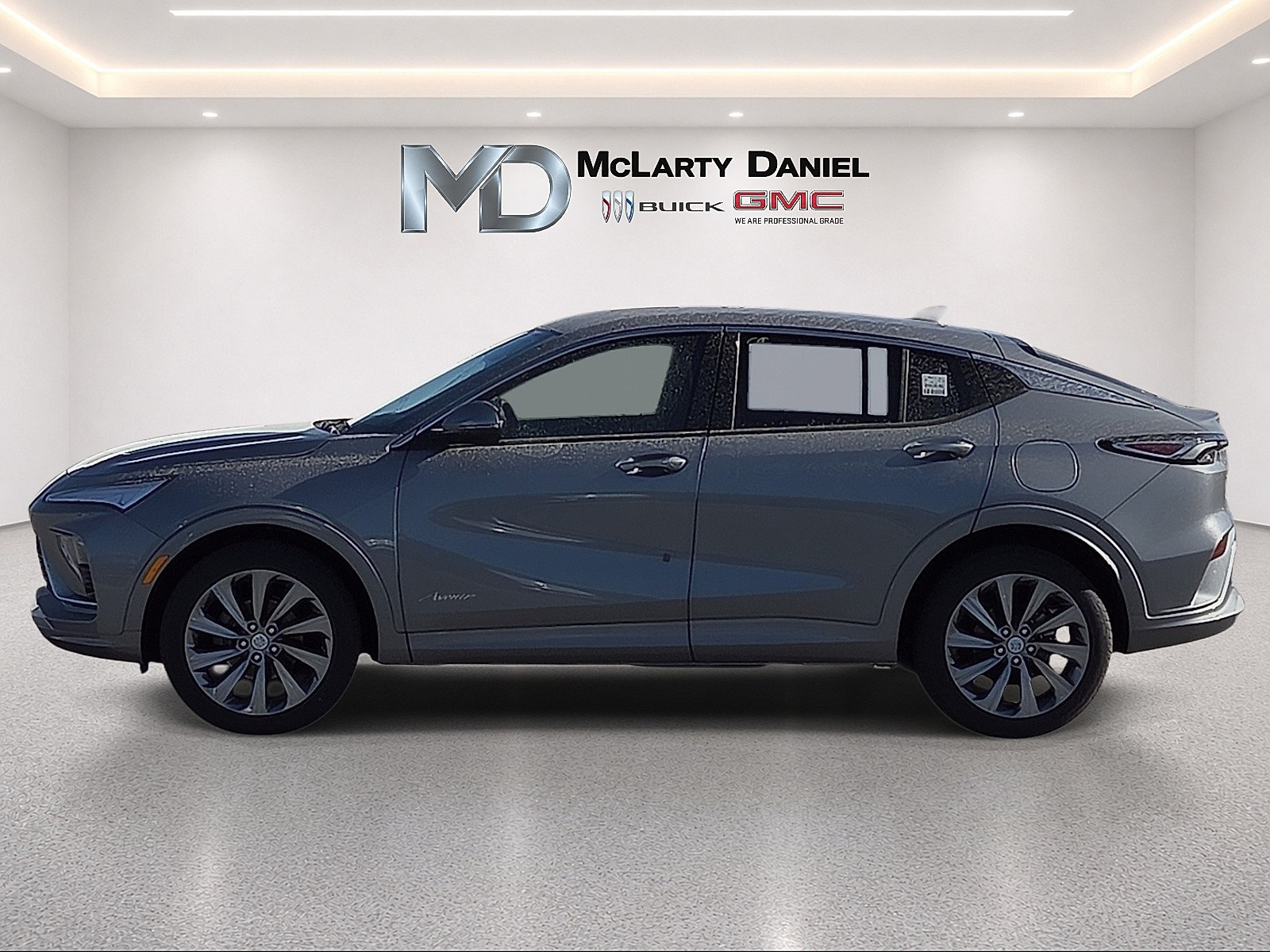 New 2026 Buick Envista Avenir FWD image 3