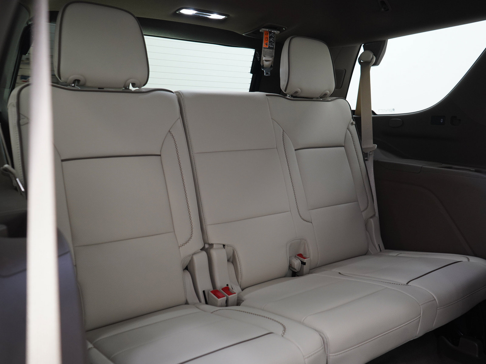 Used 2026 GMC Yukon Denali w/ Denali Reserve Package AWD/4WD image 15