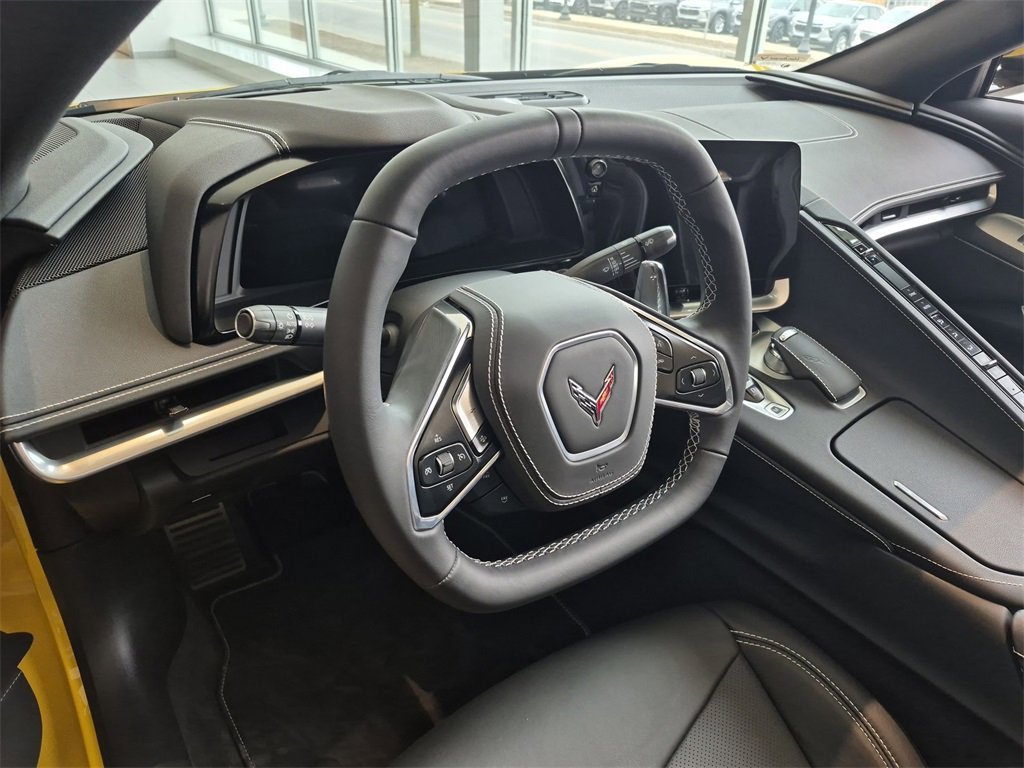 Used 2025 Chevrolet Corvette Stingray Convertible w/ Z51 Performance Package image 12