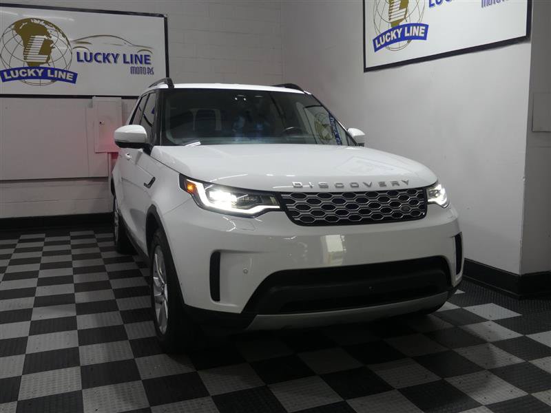 Used 2023 Land Rover Discovery S AWD/4WD image 4