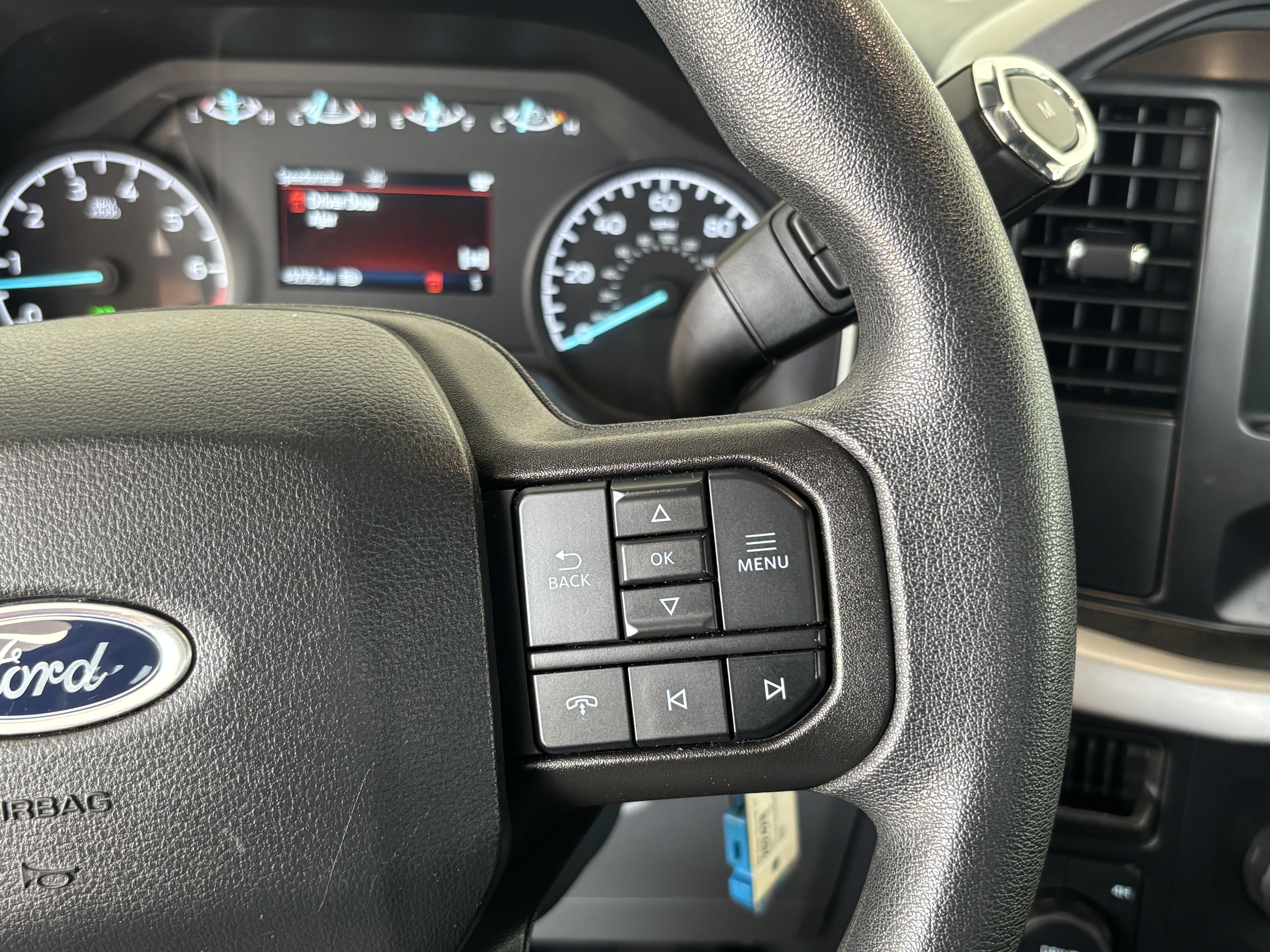 Used 2023 Ford F150 XLT AWD/4WD image 14