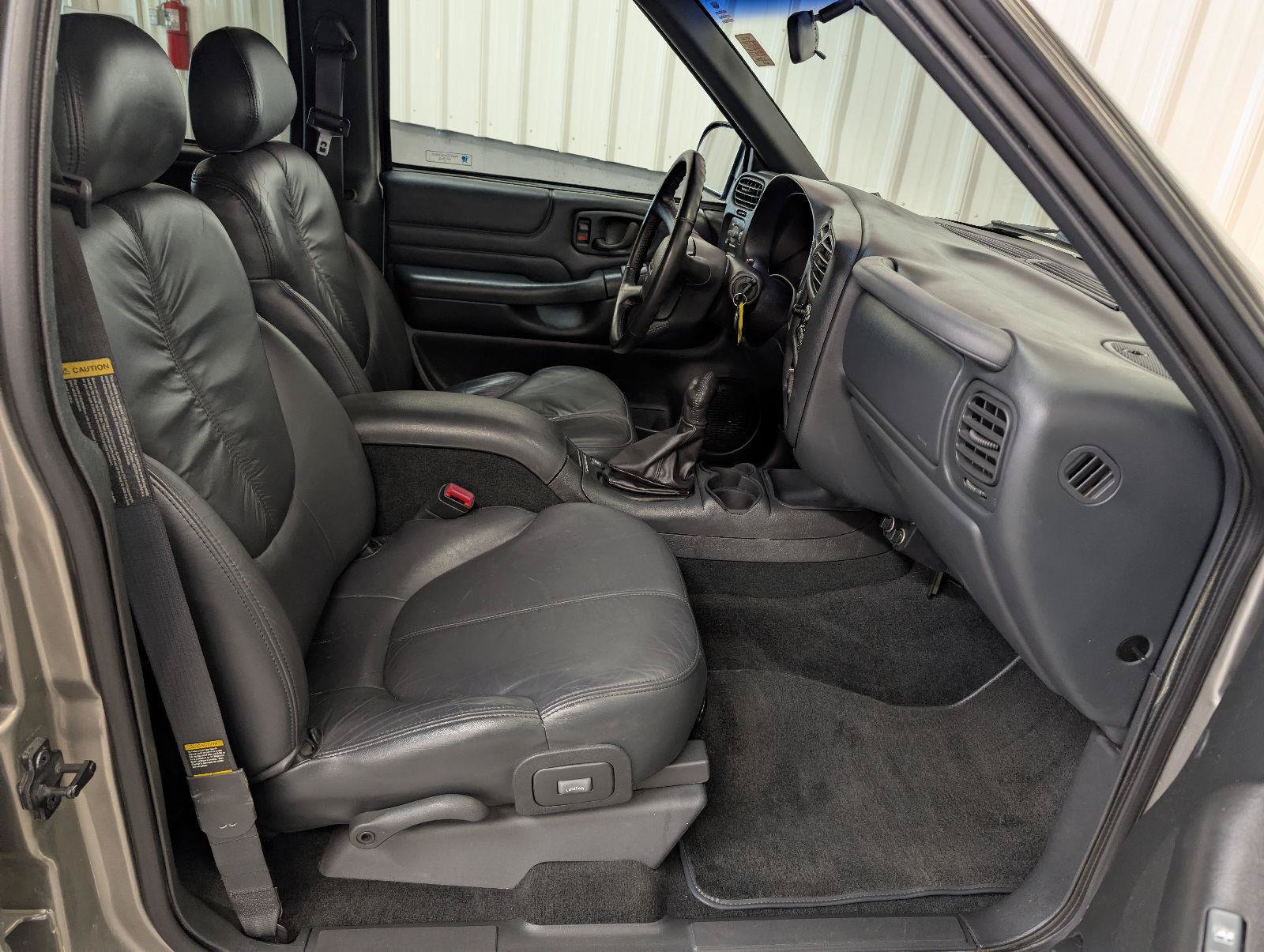 Used 2000 GMC Jimmy SLT AWD/4WD image 29