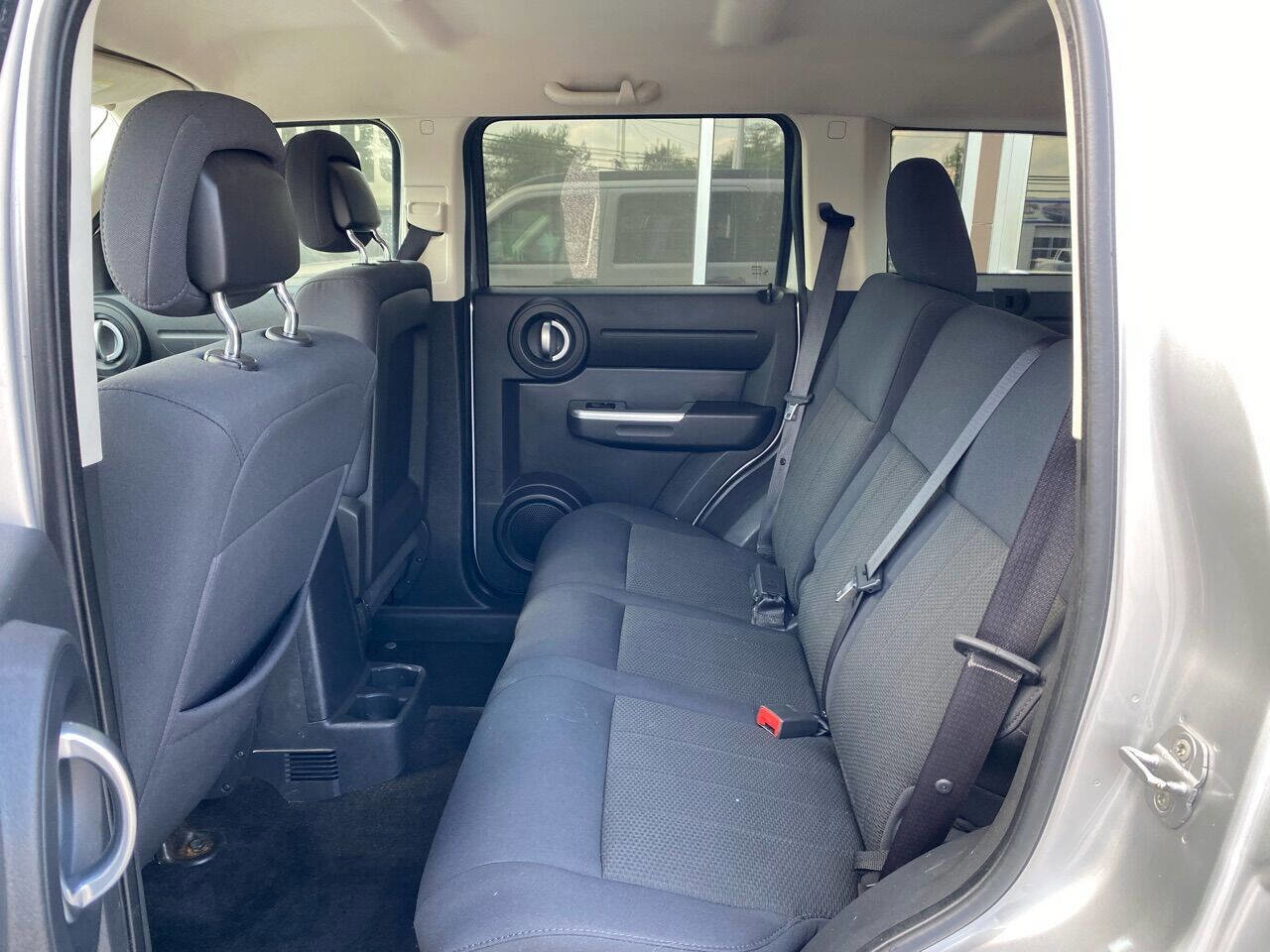 Used 2011 Dodge Nitro SXT image 12