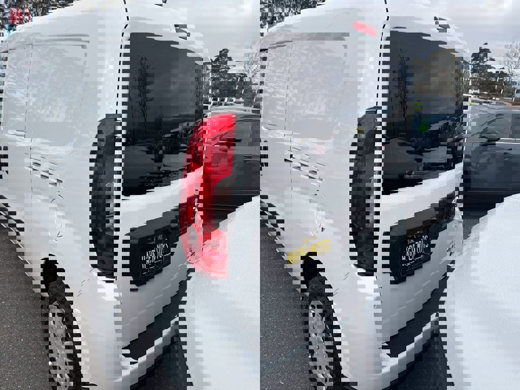 Used 2021 RAM ProMaster City Tradesman SLT image 5