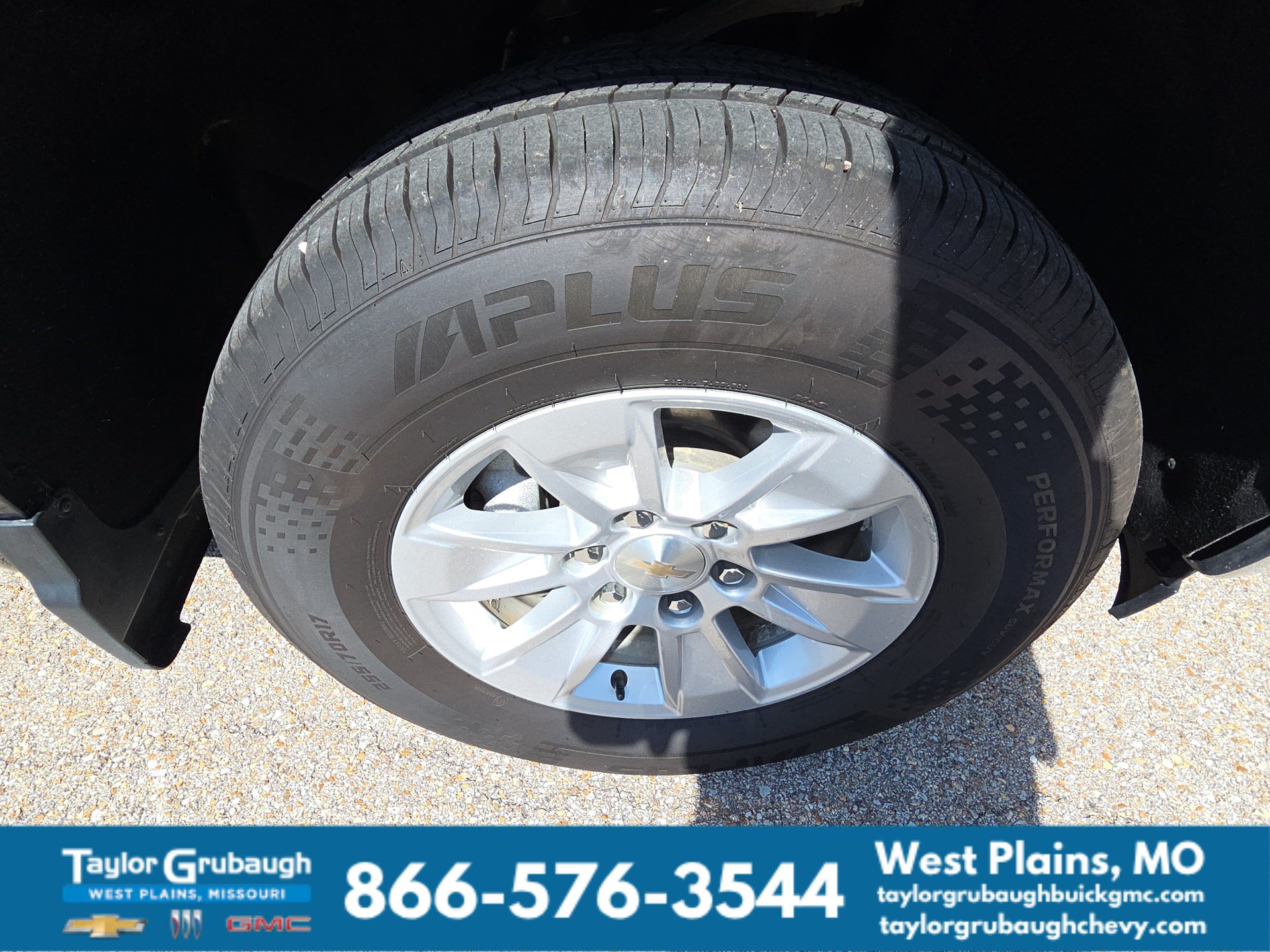 Used 2023 Chevrolet Silverado 1500 LT w/ Protection Package AWD/4WD image 11