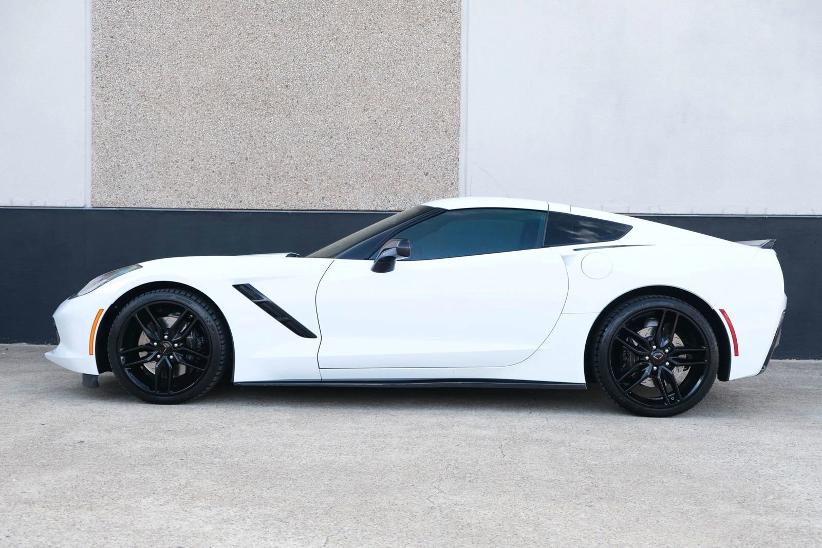 Used 2016 Chevrolet Corvette Stingray Coupe w/ 3LT Preferred Equipment Group image 6