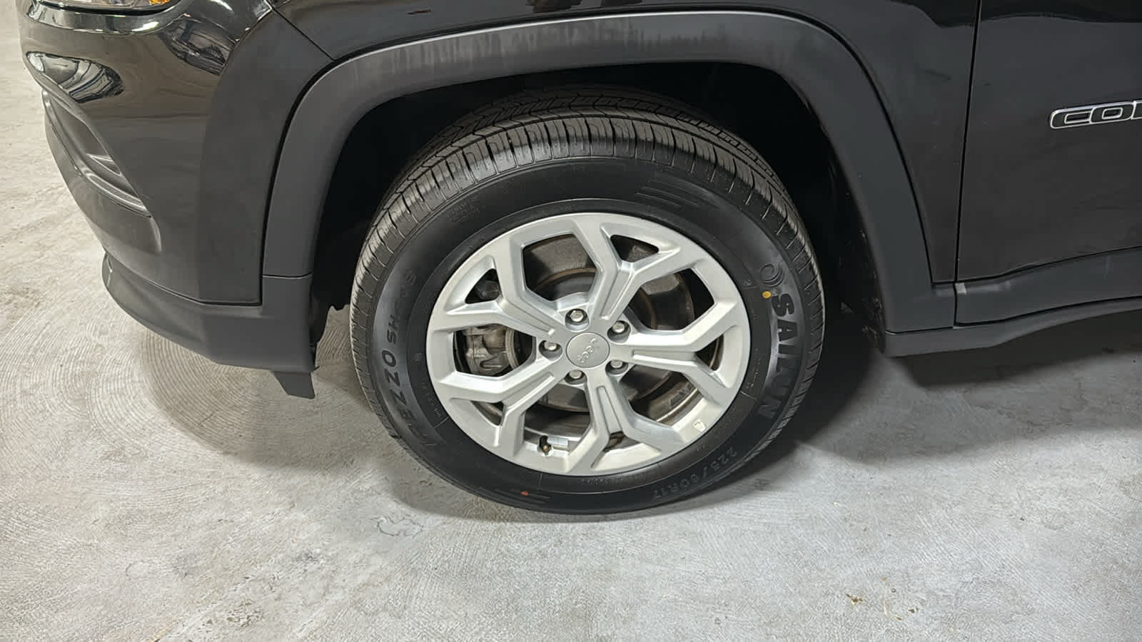 Certified 2024 Jeep Compass Latitude AWD/4WD image 9