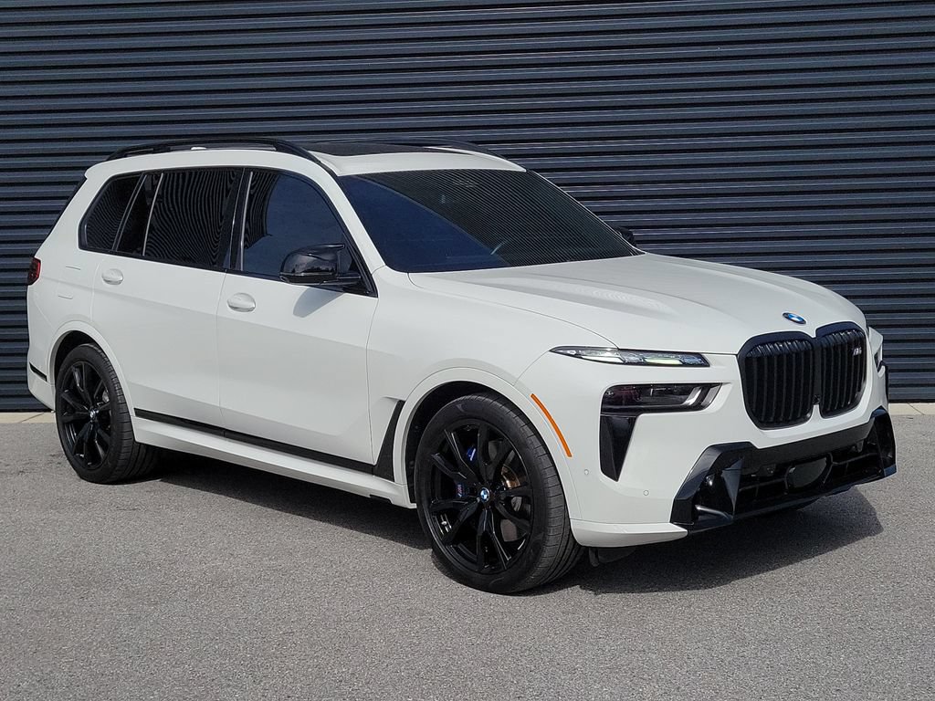 Used 2025 BMW X7 M60i AWD/4WD image 9