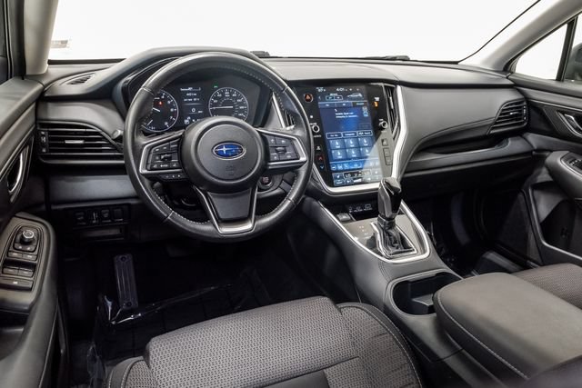 Used 2025 Subaru Outback Premium AWD/4WD image 7