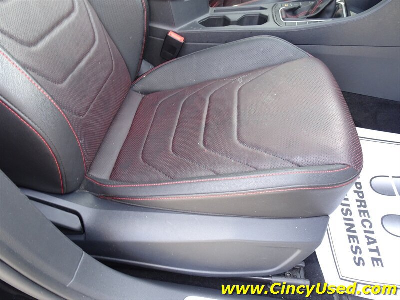 Used 2022 Volkswagen Jetta GLI Autobahn FWD image 28
