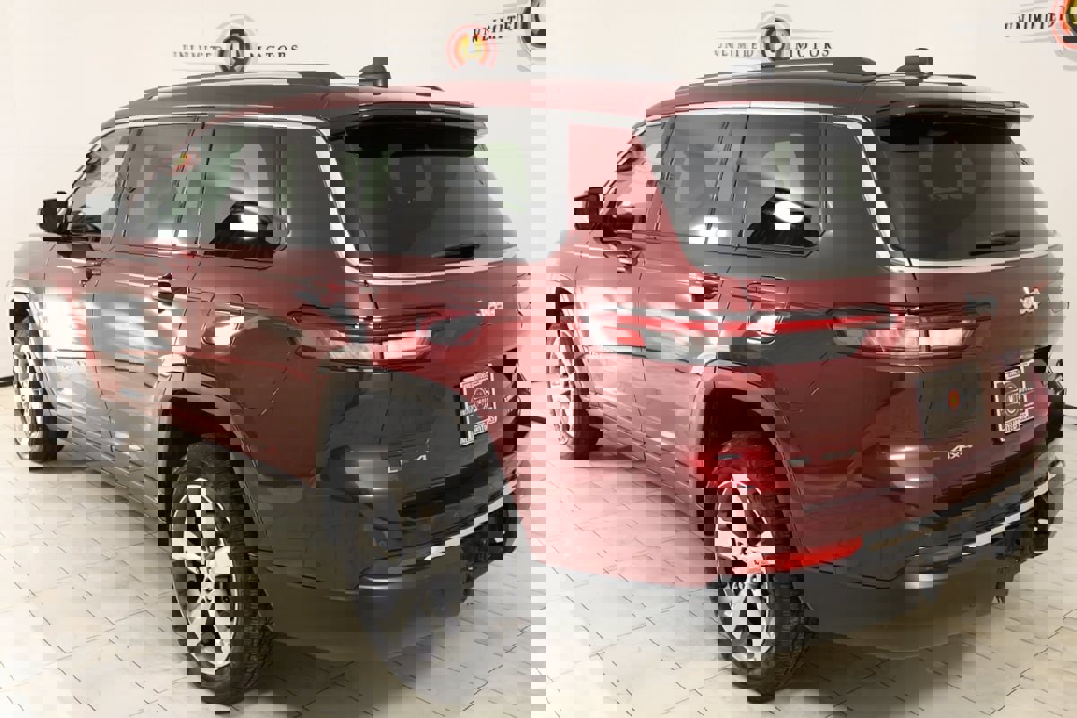 Used 2022 Jeep Grand Cherokee L Limited image 4