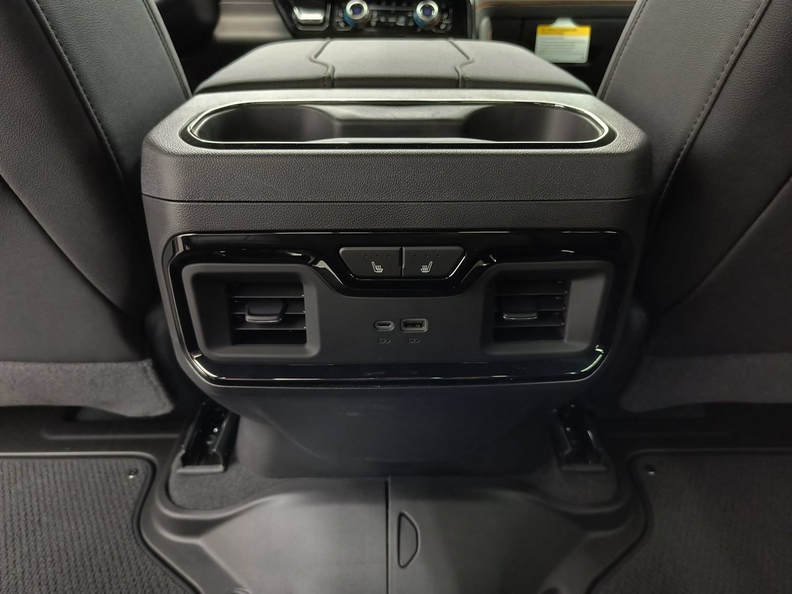 New 2026 GMC Sierra 1500 AT4 w/ Technology Package AWD/4WD image 28
