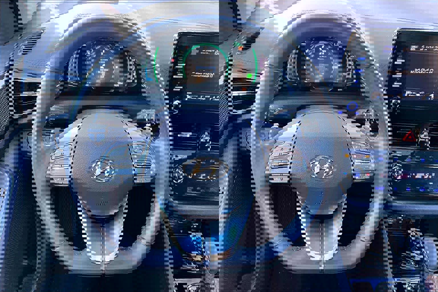 Used 2022 Hyundai Ioniq SEL image 6