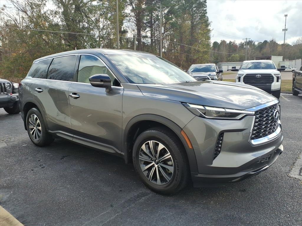 Used 2024 INFINITI QX60 Pure image 3