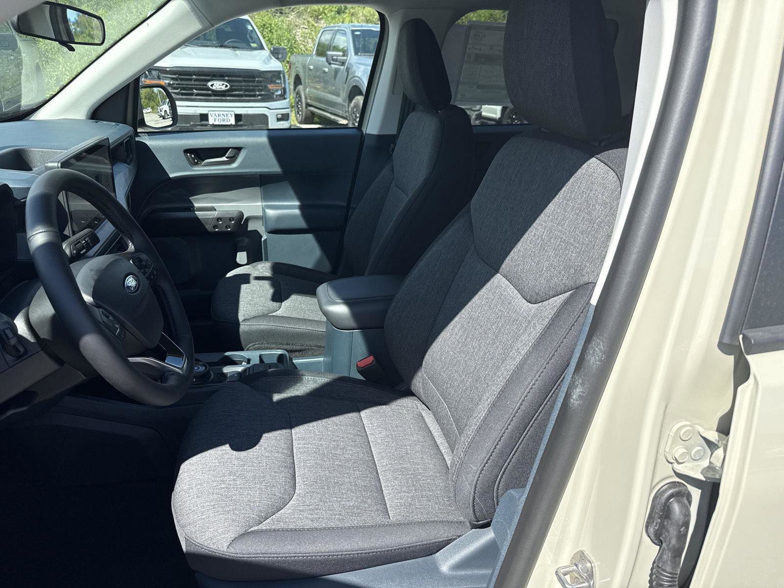 New 2025 Ford Maverick XLT w/ XLT Luxury Package image 11