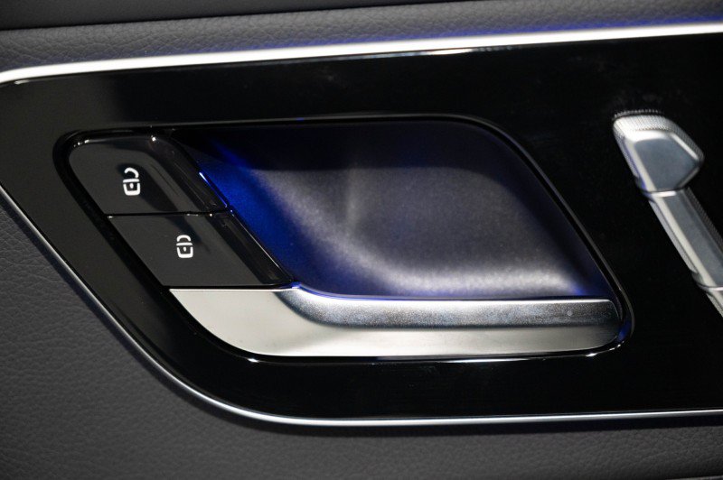 New 2027 Mercedes-Benz GLC 300 4MATIC image 18