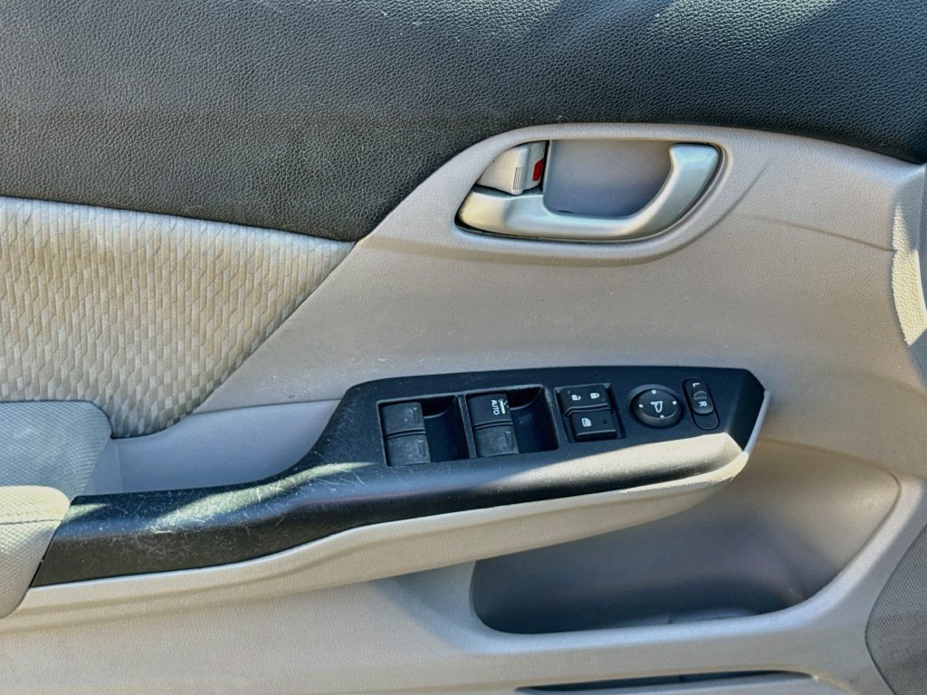 Used 2014 Honda Civic LX image 23