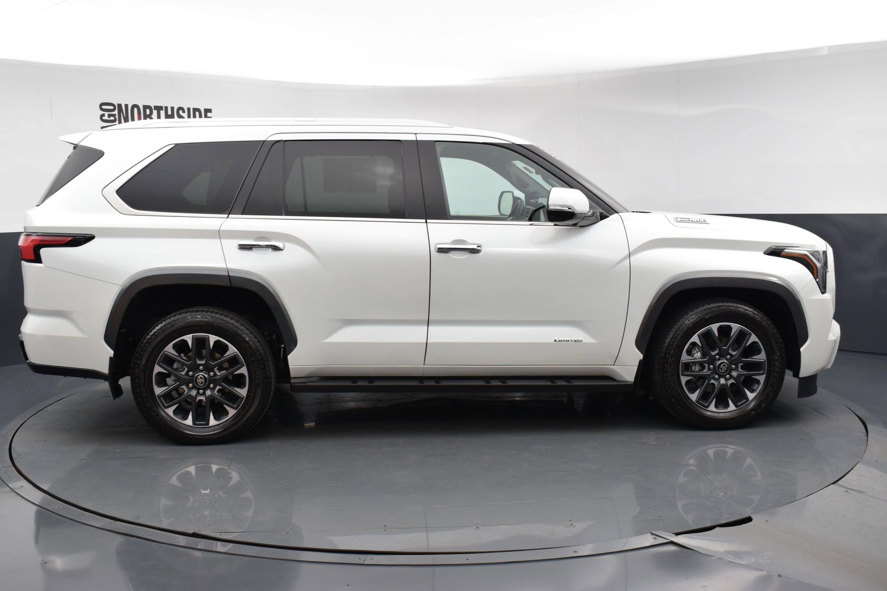 Used 2025 Toyota Sequoia Limited image 5