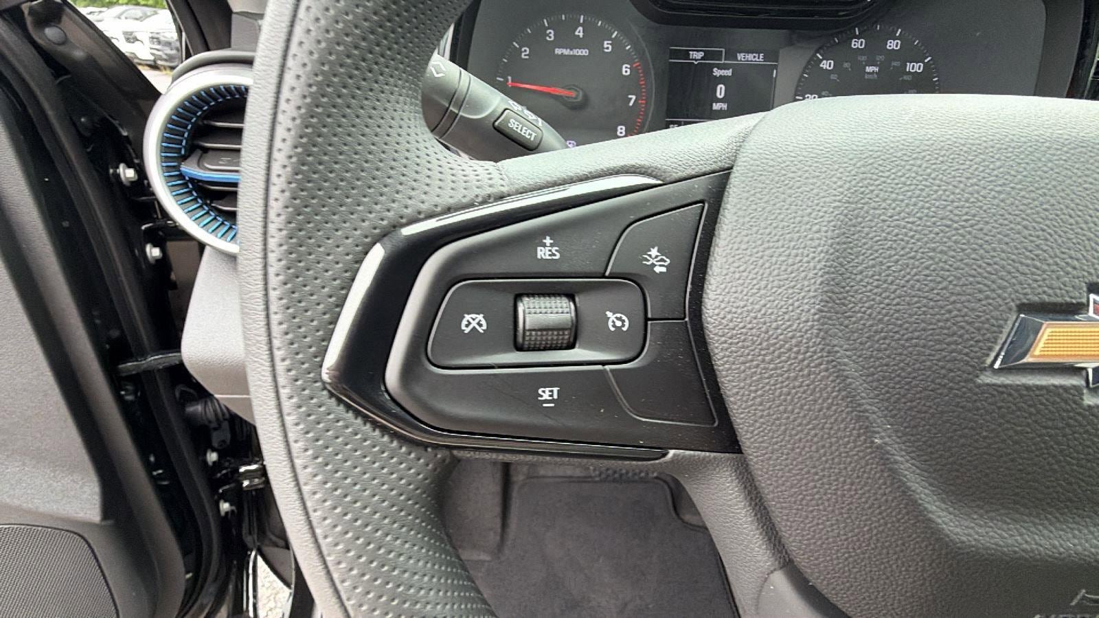 New 2026 Chevrolet Trax LS w/ LS Convenience Package FWD image 20