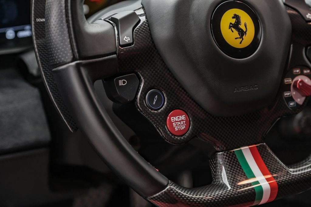 Used 2019 Ferrari 488 Pista Coupe RWD image 17