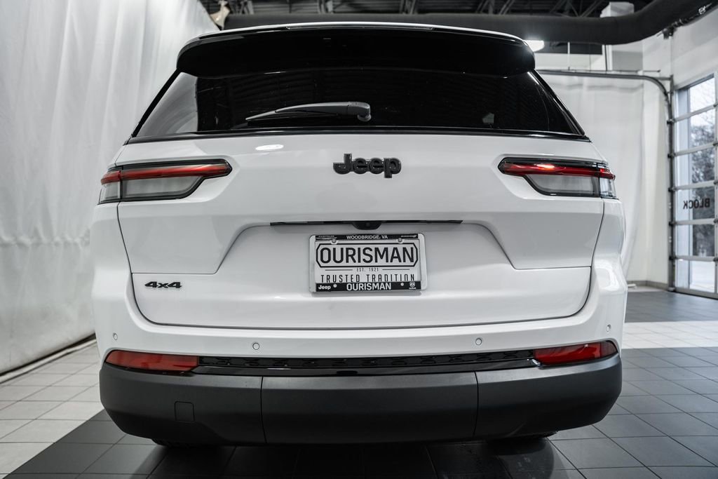 New 2025 Jeep Grand Cherokee L Altitude image 5