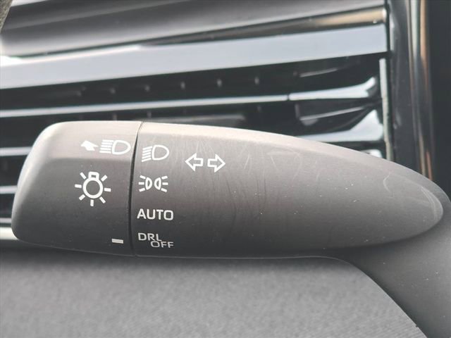 Used 2025 Toyota Camry LE image 30