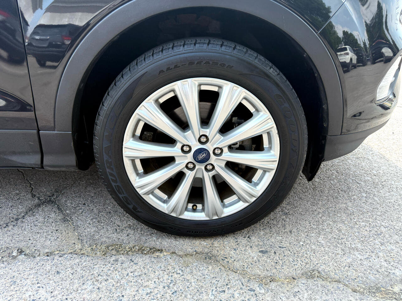 Used 2019 Ford Escape SEL image 13