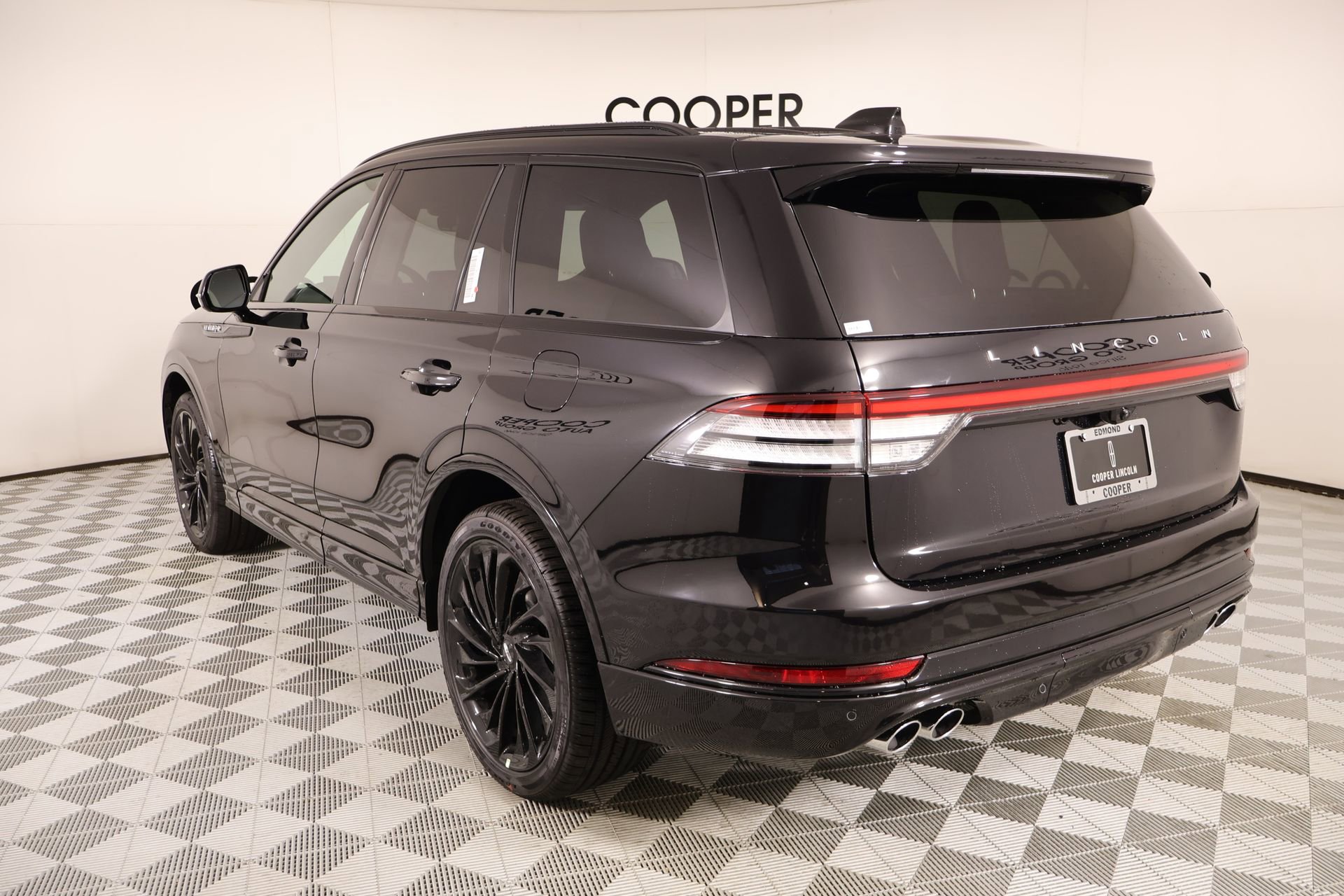New 2026 Lincoln Aviator Reserve AWD/4WD image 24