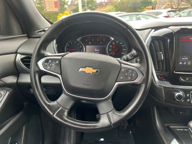Used 2023 Chevrolet Traverse LT image 13