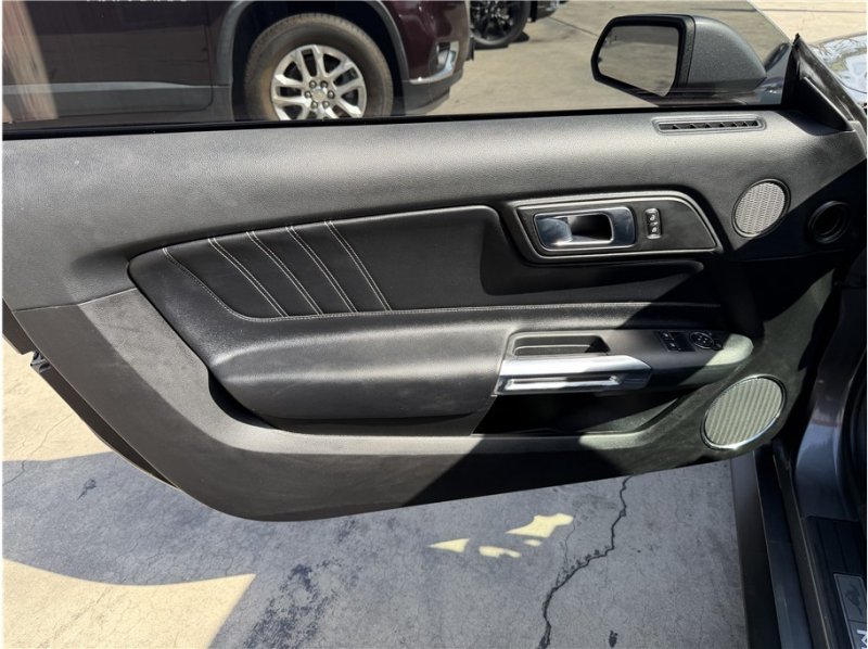 Used 2021 Ford Mustang Premium RWD image 15