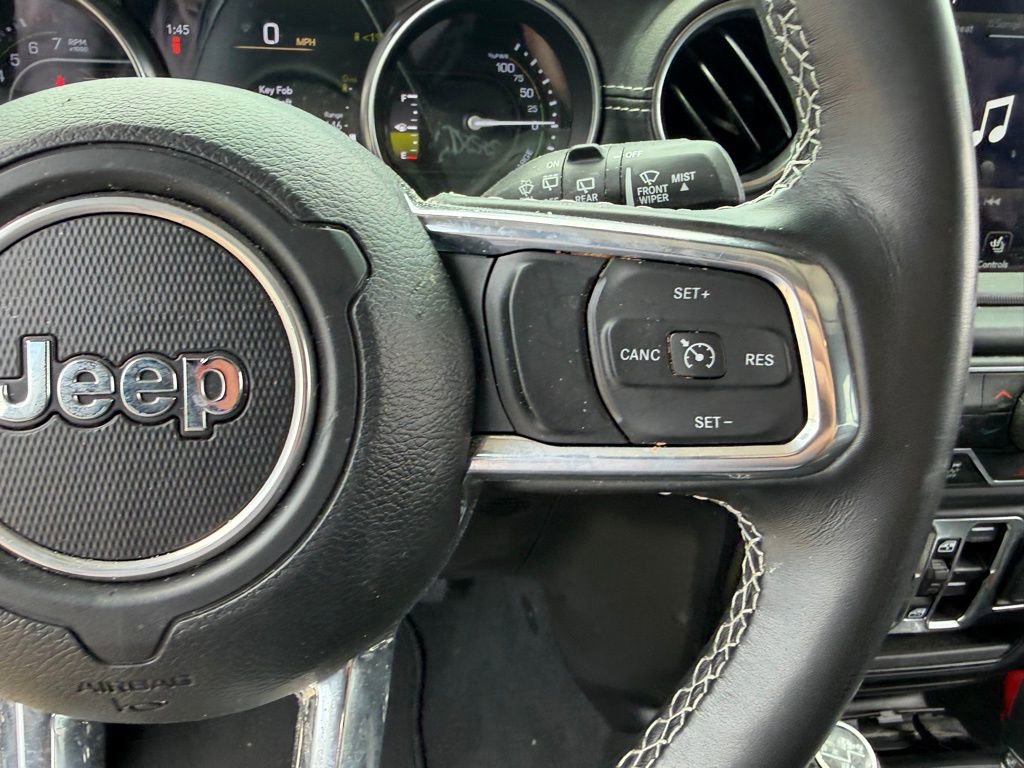 Used 2023 Jeep Wrangler Unlimited Sahara w/ Cold Weather Group AWD/4WD image 26