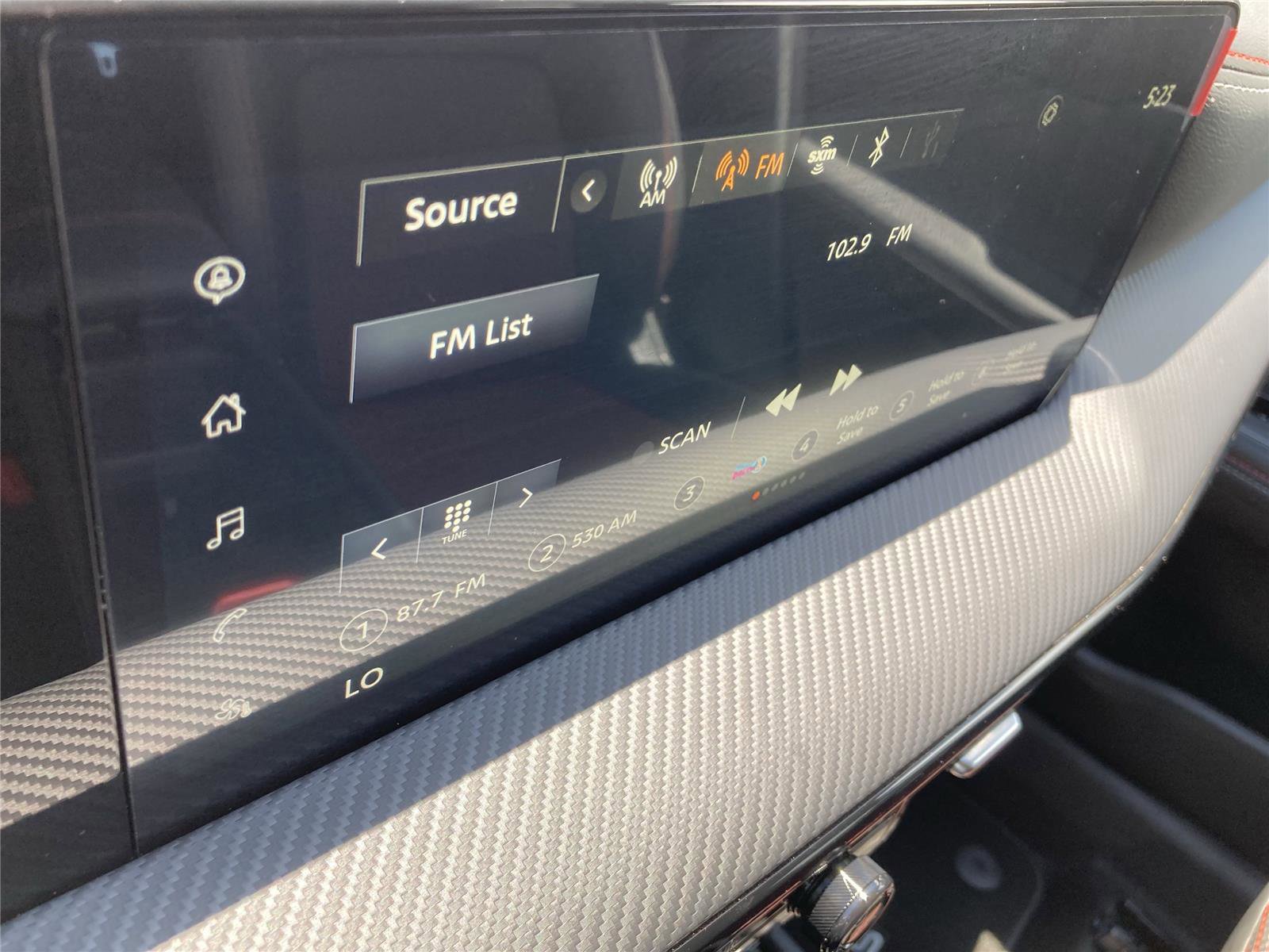 New 2025 Nissan Kicks SR image 18