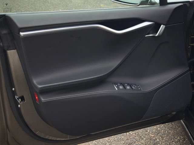 Used 2015 Tesla Model S P90D AWD/4WD image 25