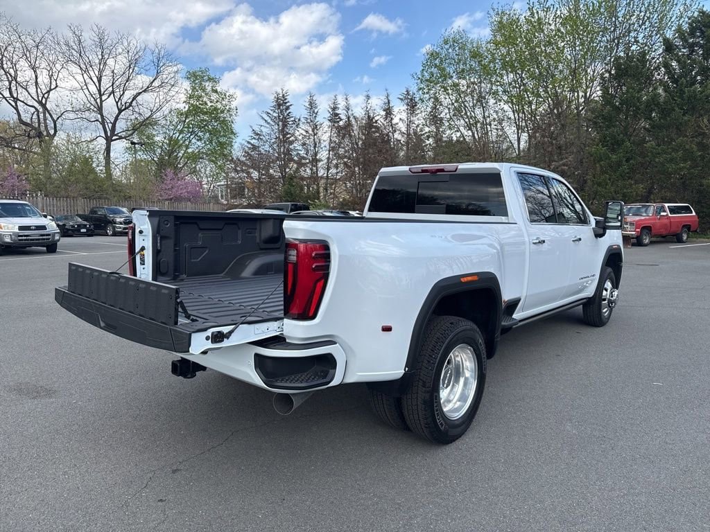 New 2026 GMC Sierra 3500 Denali Ultimate AWD/4WD image 58