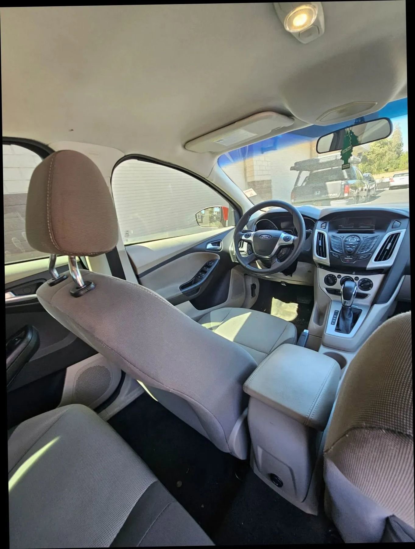 Used 2012 Ford Focus SE image 29