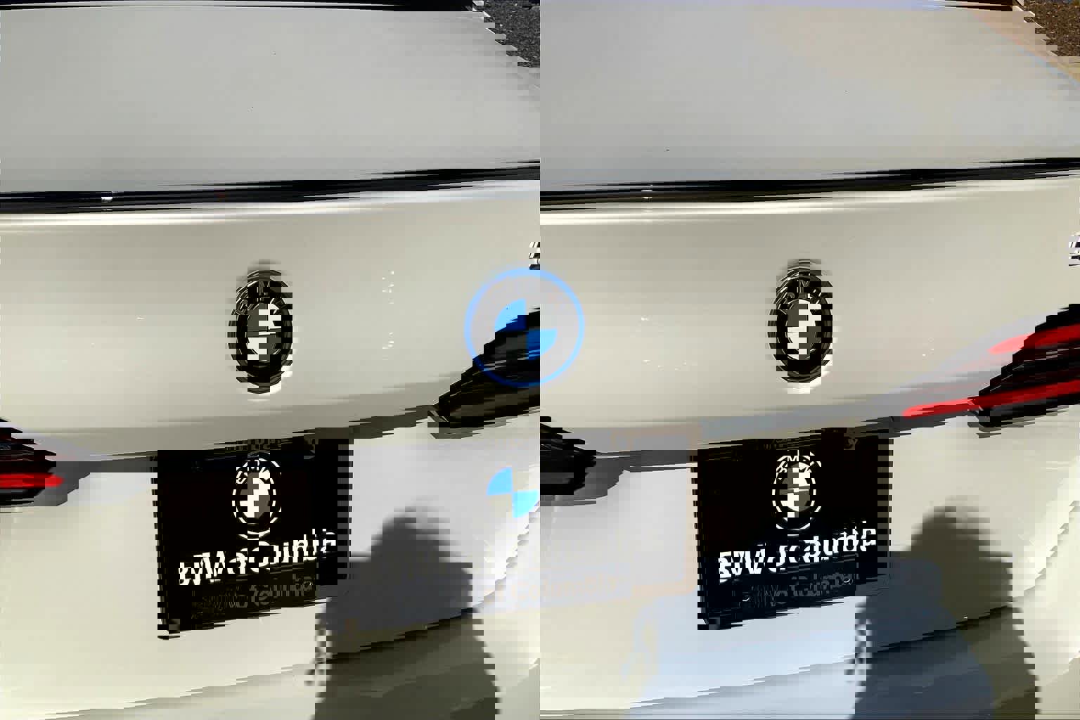 Used 2026 BMW 550e xDrive w/ Executive Package image 15