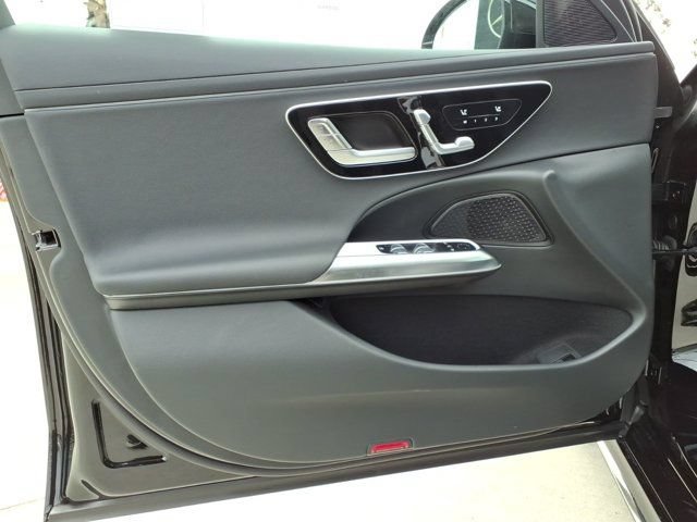 New 2026 Mercedes-Benz E 350 4MATIC Sedan image 12