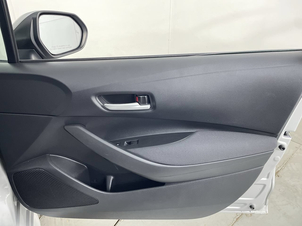 Used 2020 Toyota Corolla LE w/ LE Premium Package FWD image 25