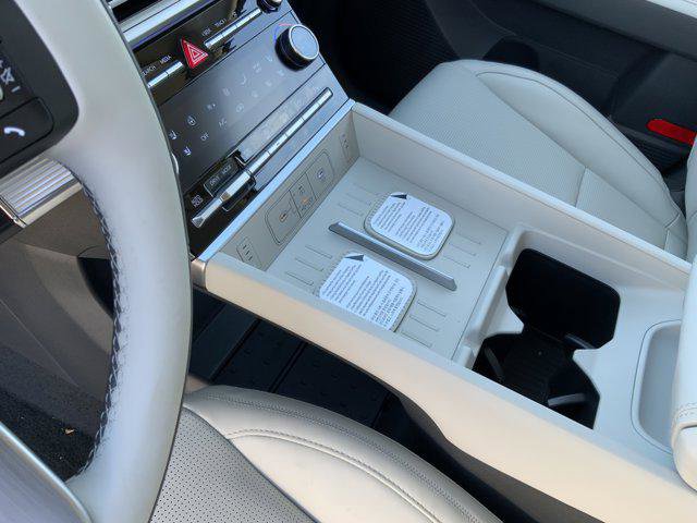 New 2026 Hyundai Santa Fe Calligraphy image 8