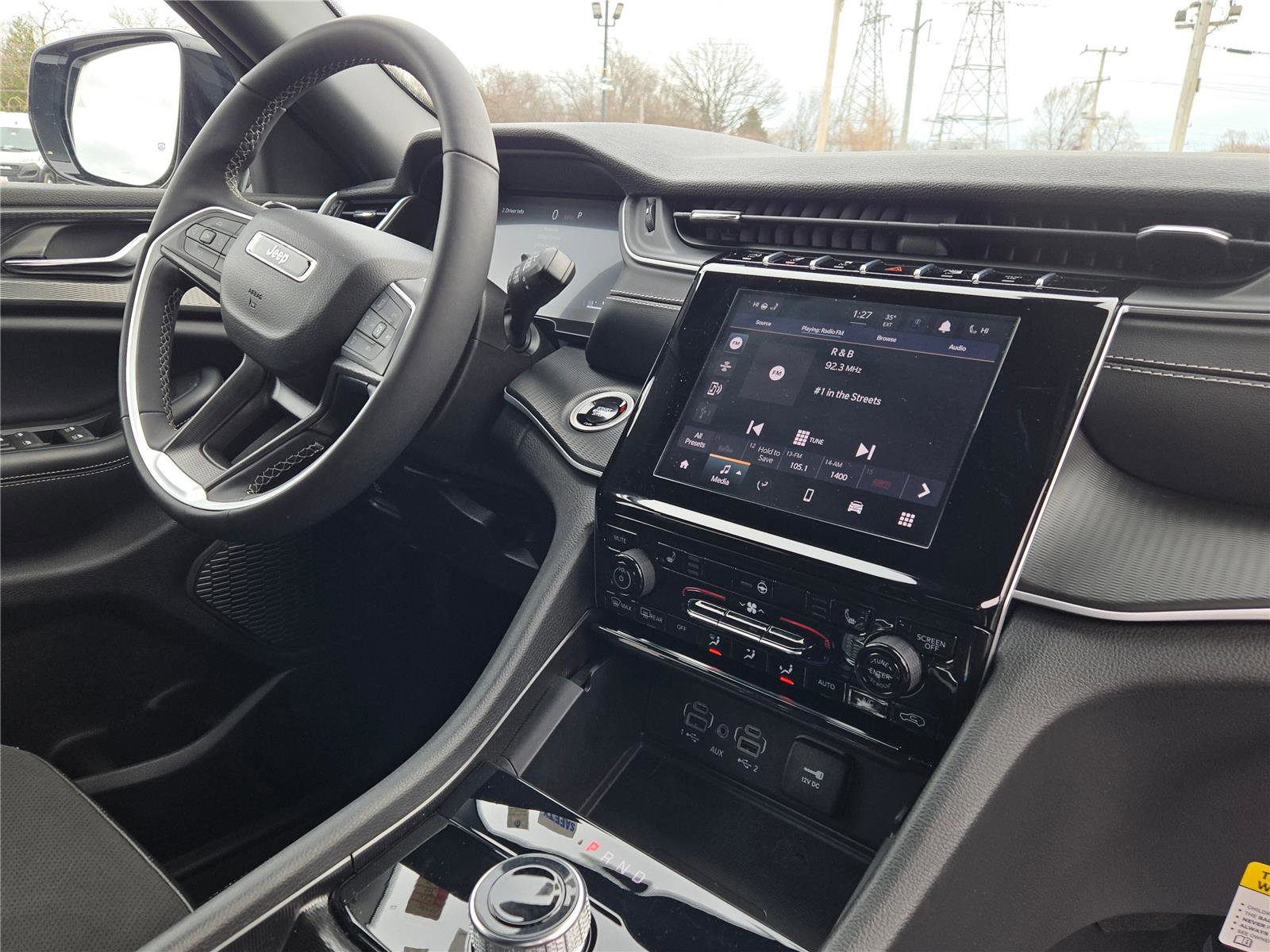 Certified 2024 Jeep Grand Cherokee Altitude image 9