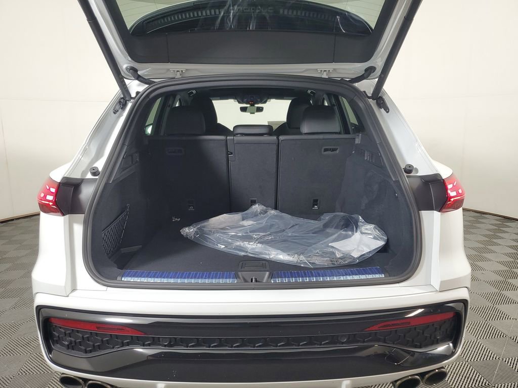 New 2026 Audi SQ5 Premium Plus AWD/4WD image 8
