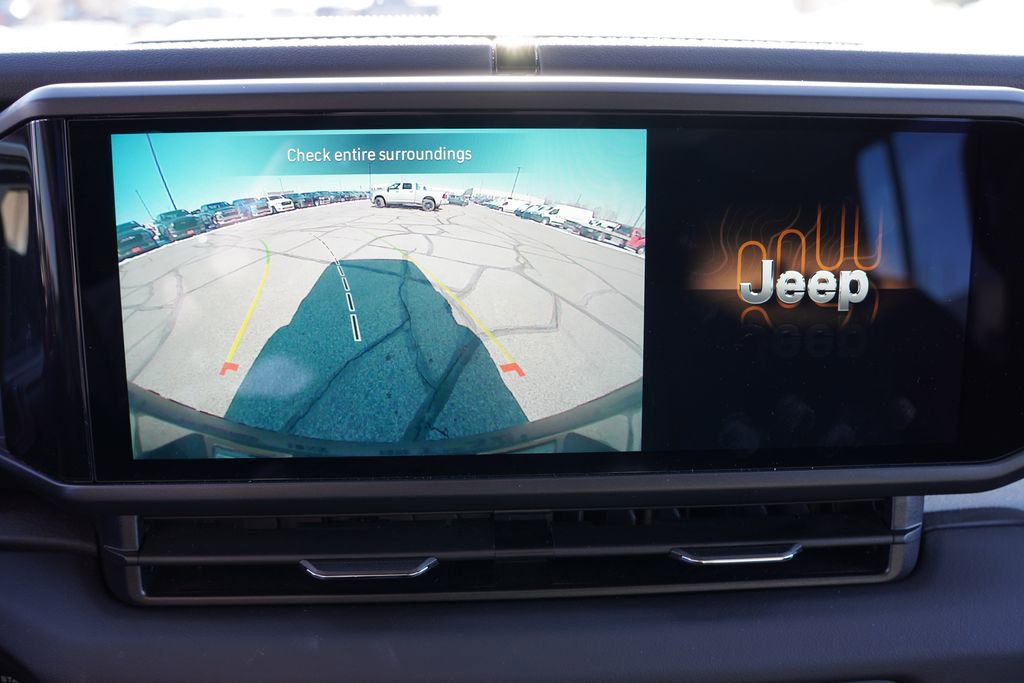 Certified 2025 Jeep Wrangler Unlimited Sahara w/ Safety Group image 32