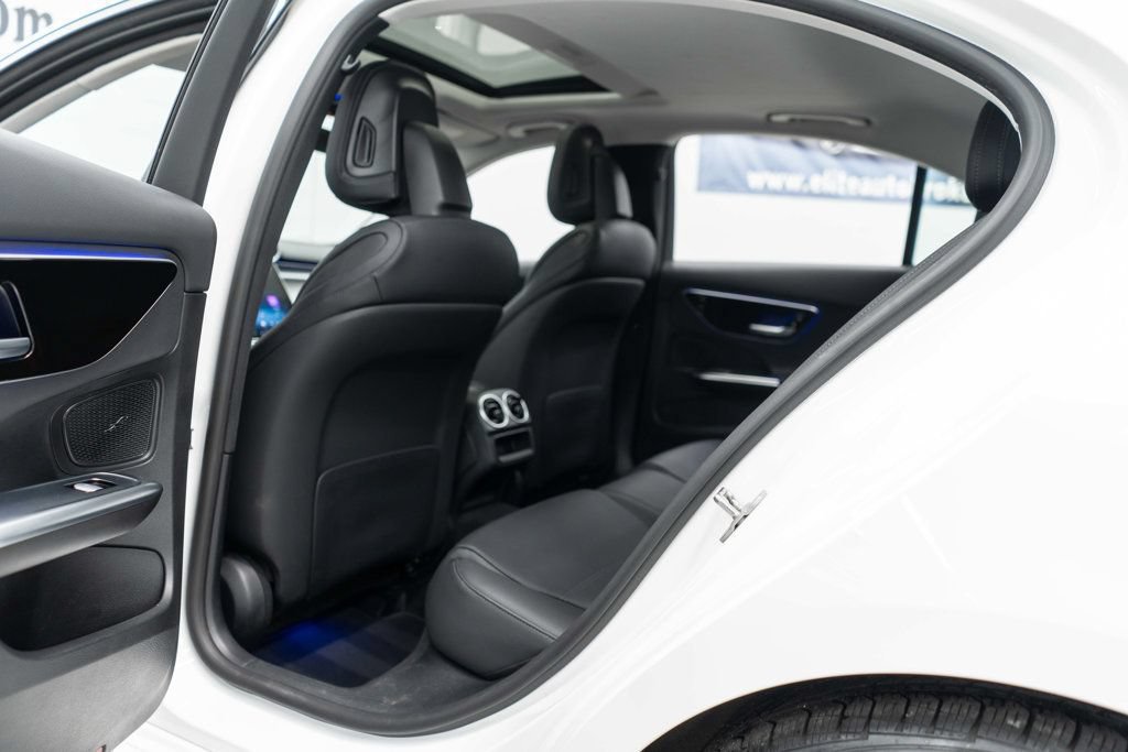 Used 2025 Mercedes-Benz C 300 4MATIC Sedan image 29