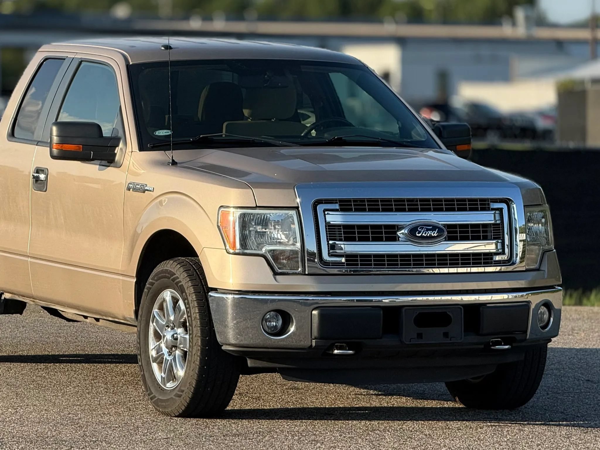 Used 2013 Ford F150 XLT w/ Luxury Equipment Group AWD/4WD image 15