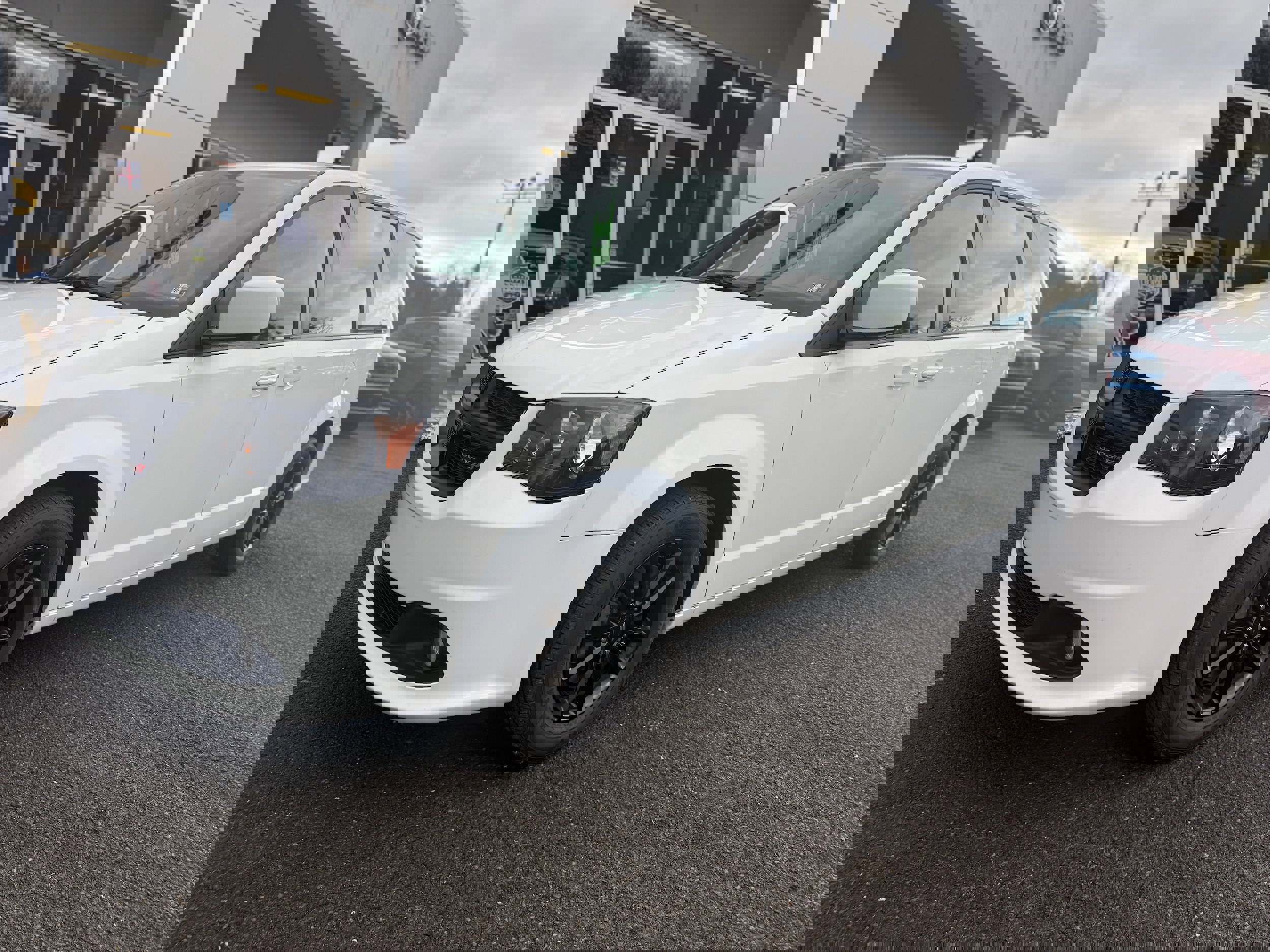 Certified 2020 Dodge Grand Caravan GT image 3