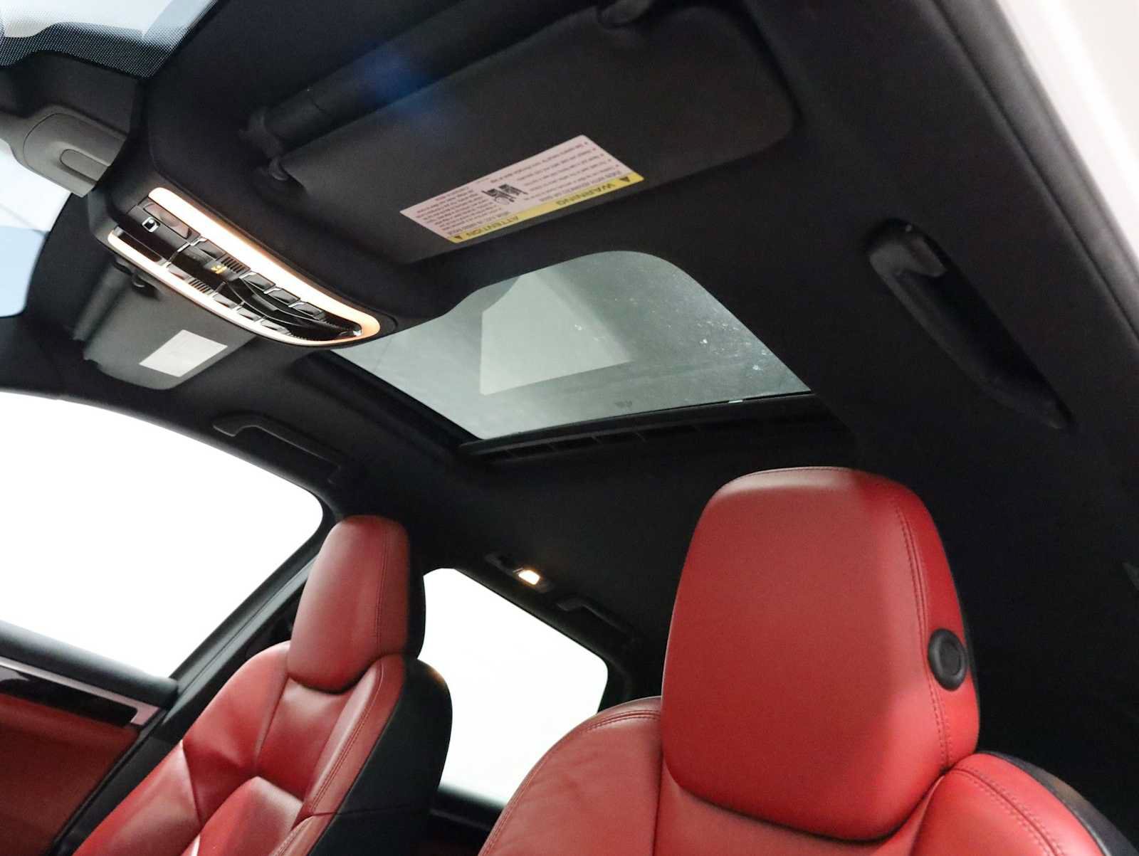 Used 2016 Porsche Cayenne AWD/4WD image 20