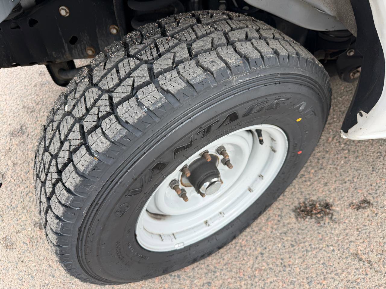 Used 2019 Ford E-350 and Econoline 350 Super Duty w/ Power Windows & Locks Group image 33