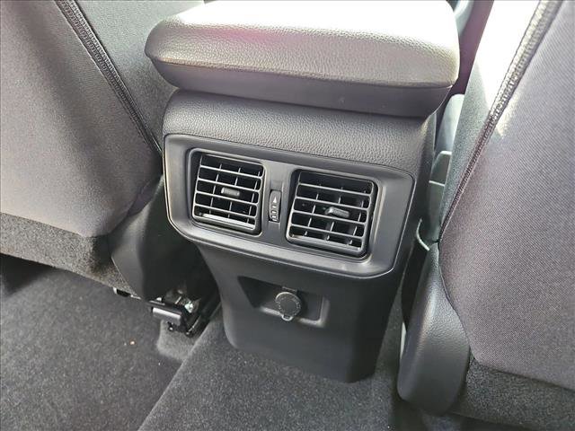 Used 2025 Toyota RAV4 LE AWD/4WD image 17