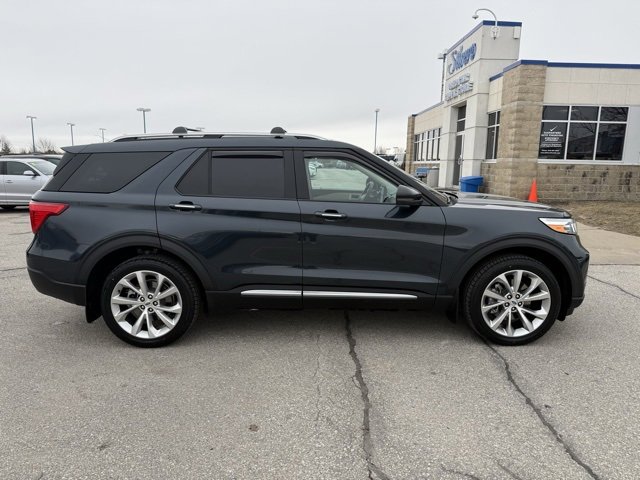 Certified 2023 Ford Explorer Platinum w/ Technology Package image 3